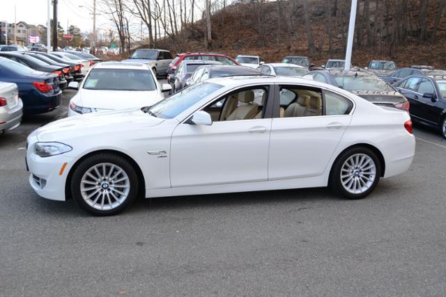 BMW 5 series 2011 photo 4