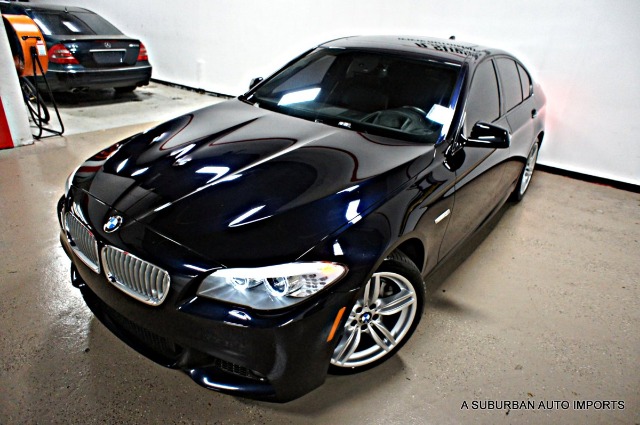 BMW 5 series 2011 photo 1