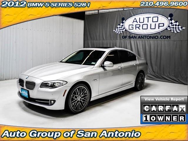 BMW 5 series 2012 photo 2
