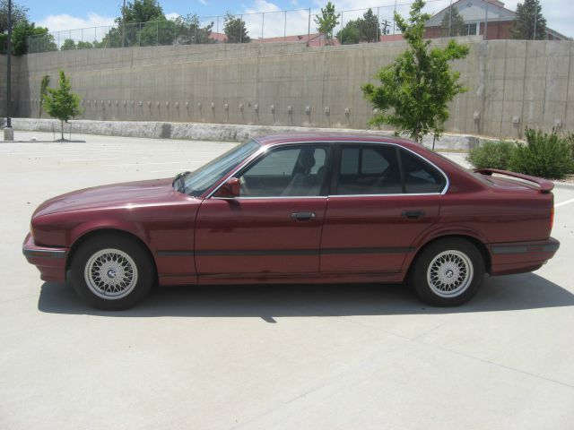 BMW 5 series 1992 photo 1
