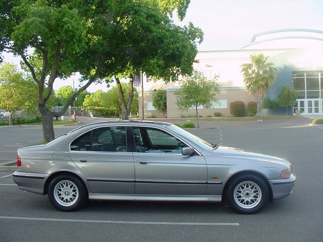 BMW 5 series 1997 photo 10