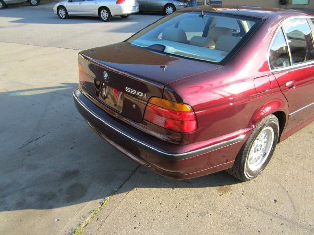 BMW 5 series 1998 photo 1