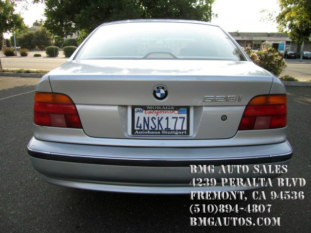 BMW 5 series 1998 photo 1