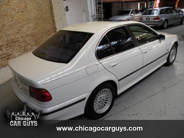 BMW 5 series Supercab 145 XLT 4WD Sedan