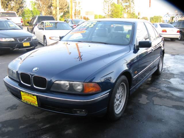 BMW 5 series Heritage FX4 Supercrew Sedan