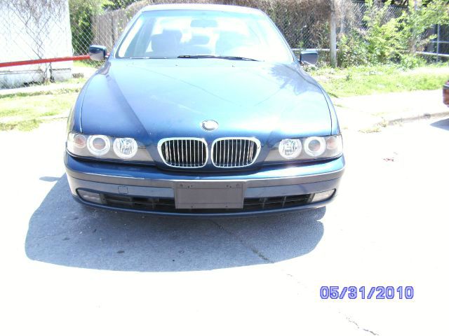 BMW 5 series Supercab 145 XLT 4WD Sedan