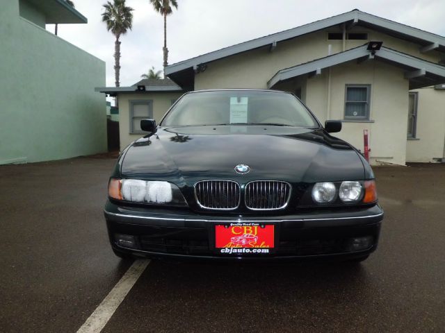 BMW 5 series Supercab 145 XLT 4WD Sedan