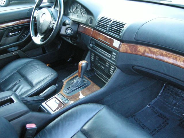 BMW 5 series 1999 photo 1