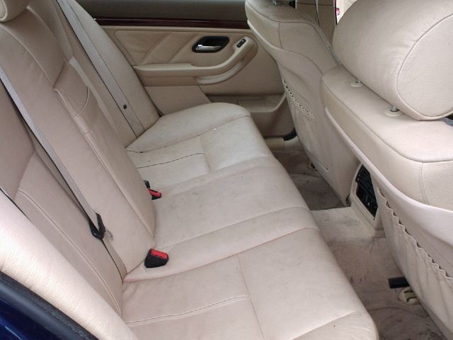 BMW 5 series 2000 photo 2