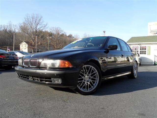 BMW 5 series Supercab 145 XLT 4WD Sedan