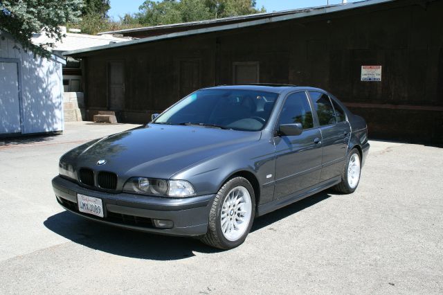 BMW 5 series 2000 photo 0
