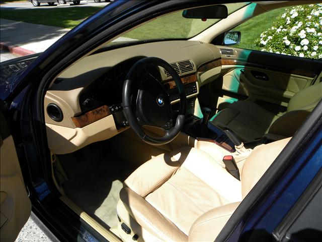 BMW 5 series 2000 photo 2