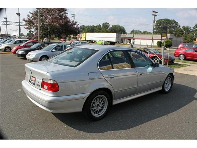 BMW 5 series 2001 photo 1