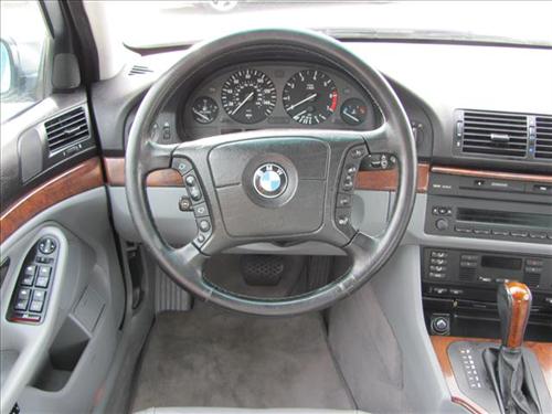 BMW 5 series 2001 photo 1