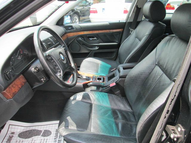 BMW 5 series HEMI SOLD Sedan