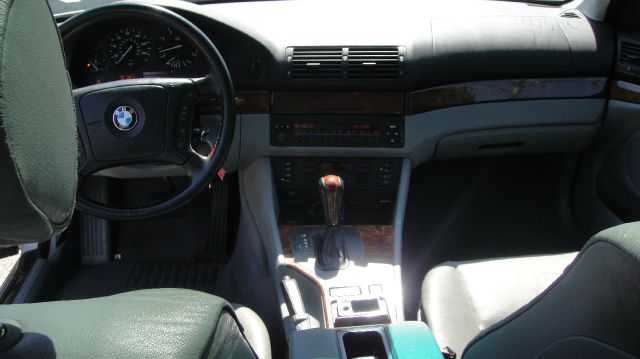 BMW 5 series 2001 photo 3