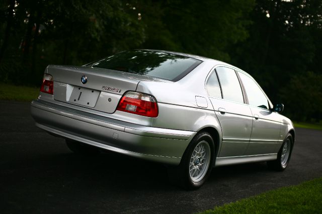 BMW 5 series 2001 photo 1