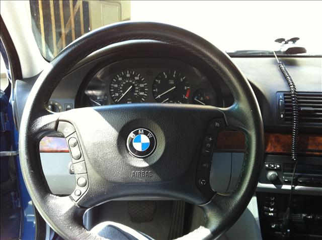 BMW 5 series 2002 photo 3