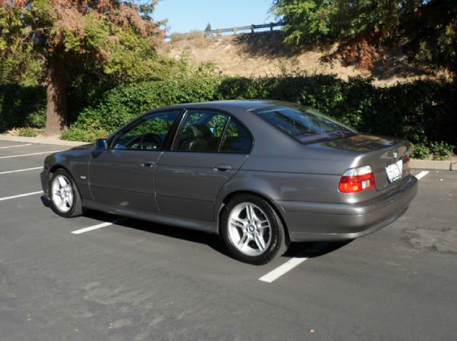 BMW 5 series 2002 photo 1