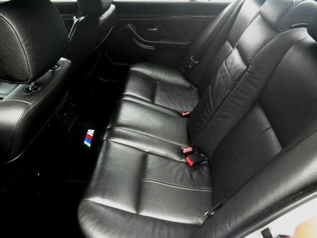 BMW 5 series 2002 photo 2