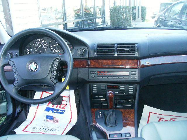 BMW 5 series 2002 photo 4
