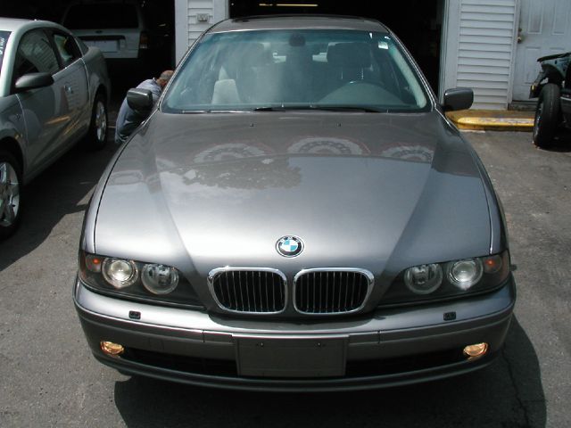 BMW 5 series 2002 photo 1