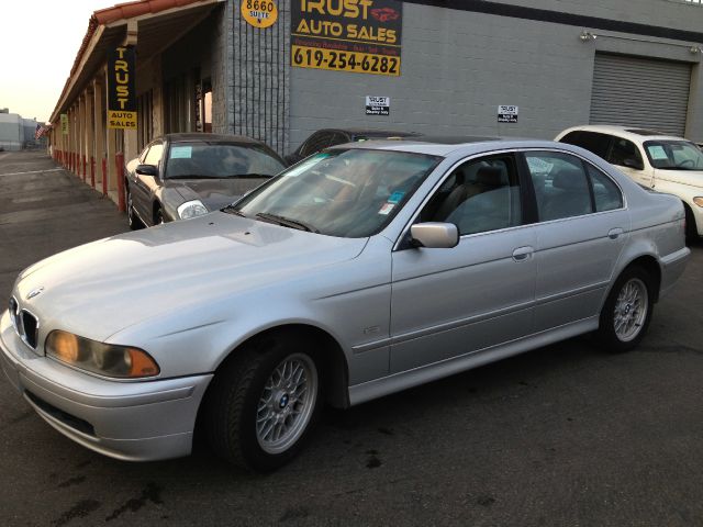 BMW 5 series 2002 photo 2