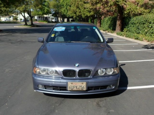 BMW 5 series Luxury Premier Sedan