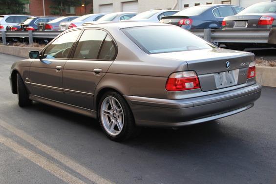 BMW 5 series AWD 4dr 4.8i SUV Sedan