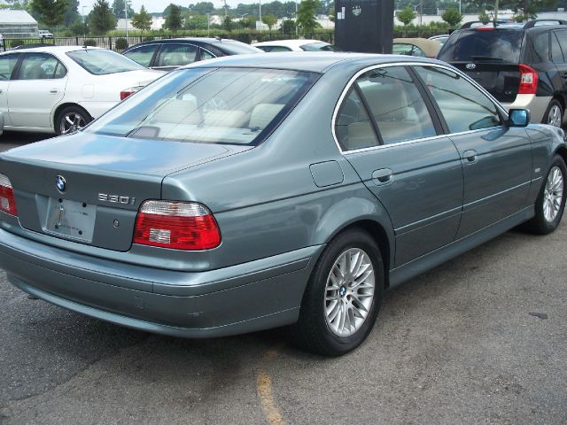 BMW 5 series 2002 photo 1
