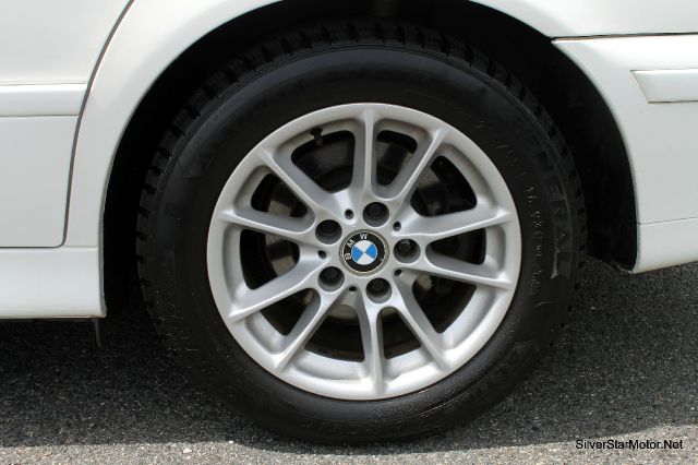 BMW 5 series 2003 photo 2