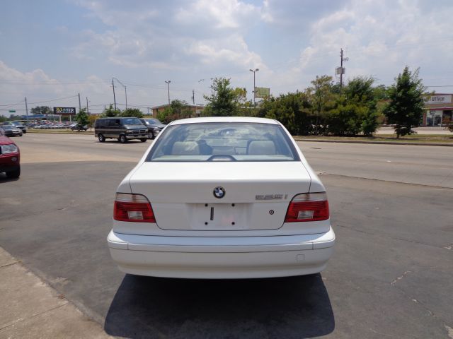 BMW 5 series 2003 photo 3