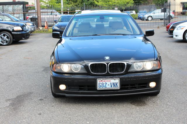 BMW 5 series 2003 photo 2