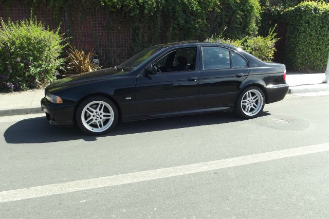BMW 5 series 2003 photo 1