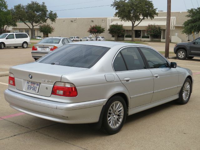 BMW 5 series Luxury Premier Sedan