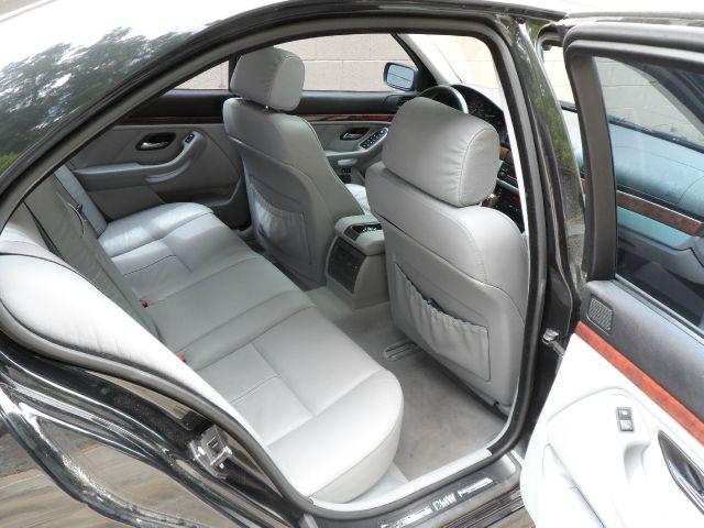 BMW 5 series 2003 photo 2