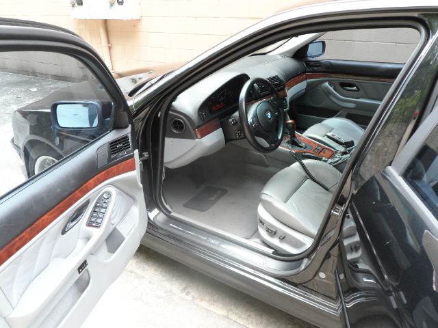 BMW 5 series 2003 photo 3