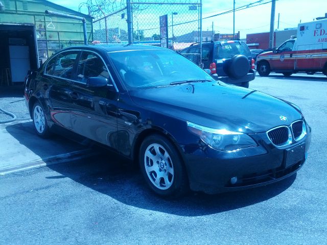 BMW 5 series 2004 photo 1