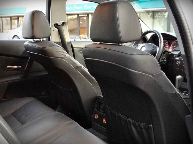 BMW 5 series 2004 photo 17