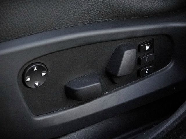 BMW 5 series 2004 photo 20