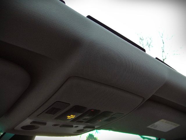 BMW 5 series 2004 photo 24