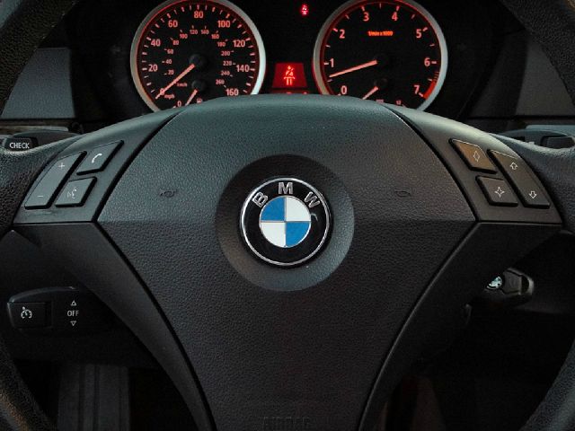 BMW 5 series 2004 photo 4