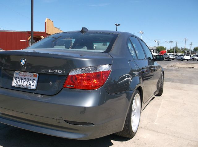 BMW 5 series 2004 photo 4