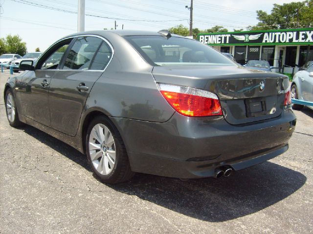 BMW 5 series 2004 photo 1