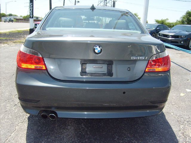 BMW 5 series 2004 photo 4