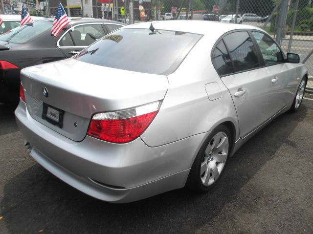 BMW 5 series 2004 photo 9