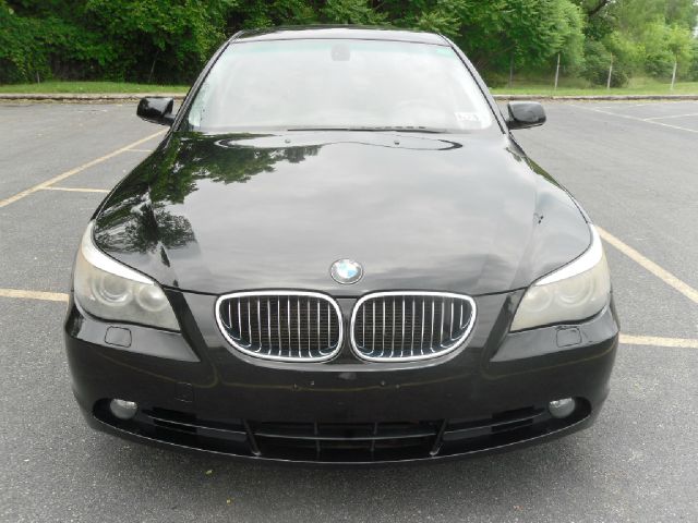 BMW 5 series 2004 photo 2