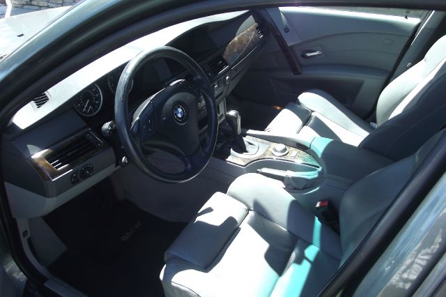 BMW 5 series 2004 photo 3