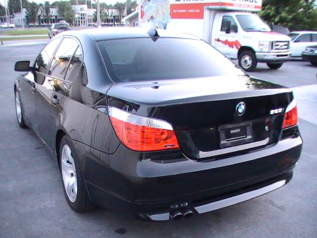 BMW 5 series 2004 photo 3