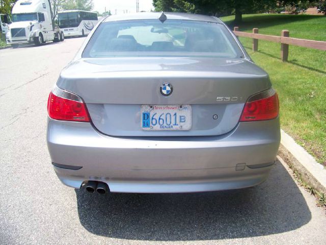BMW 5 series 2004 photo 3